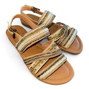 White Mountain 9 Pearl Beaded Embellished Strappy Sandals Flip Flop Faux Leather